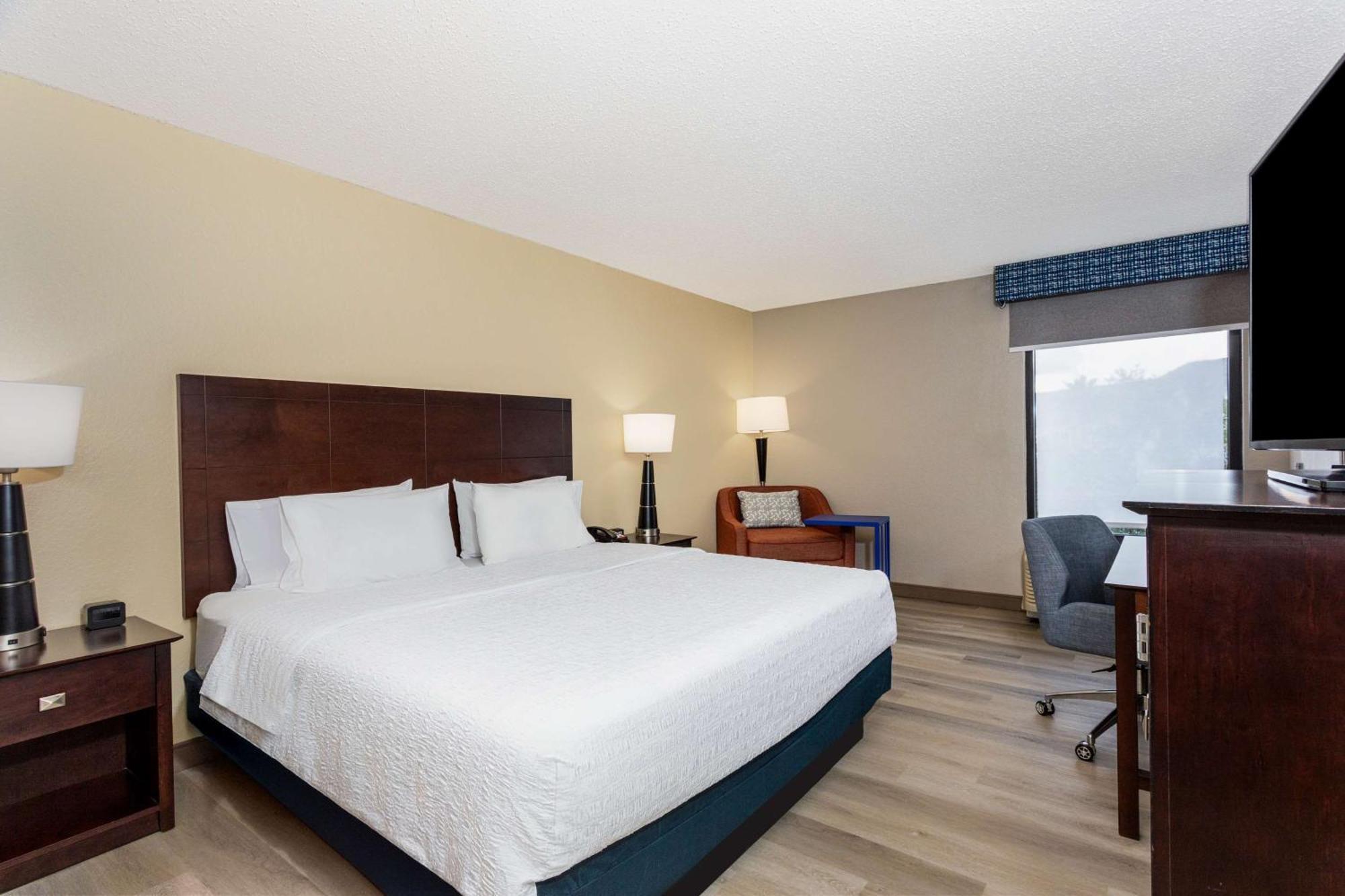 Hampton Inn Orlando-International Airport Exterior foto